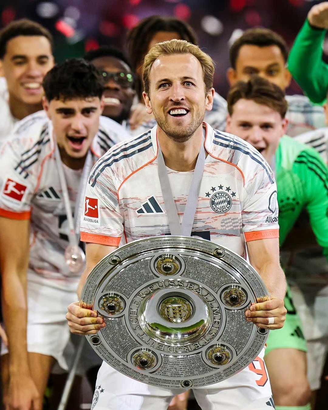 PG电子官网入口-包含瓦伦西亚翻盘比利时，哈里·凯恩一己之力扛起全队的词条