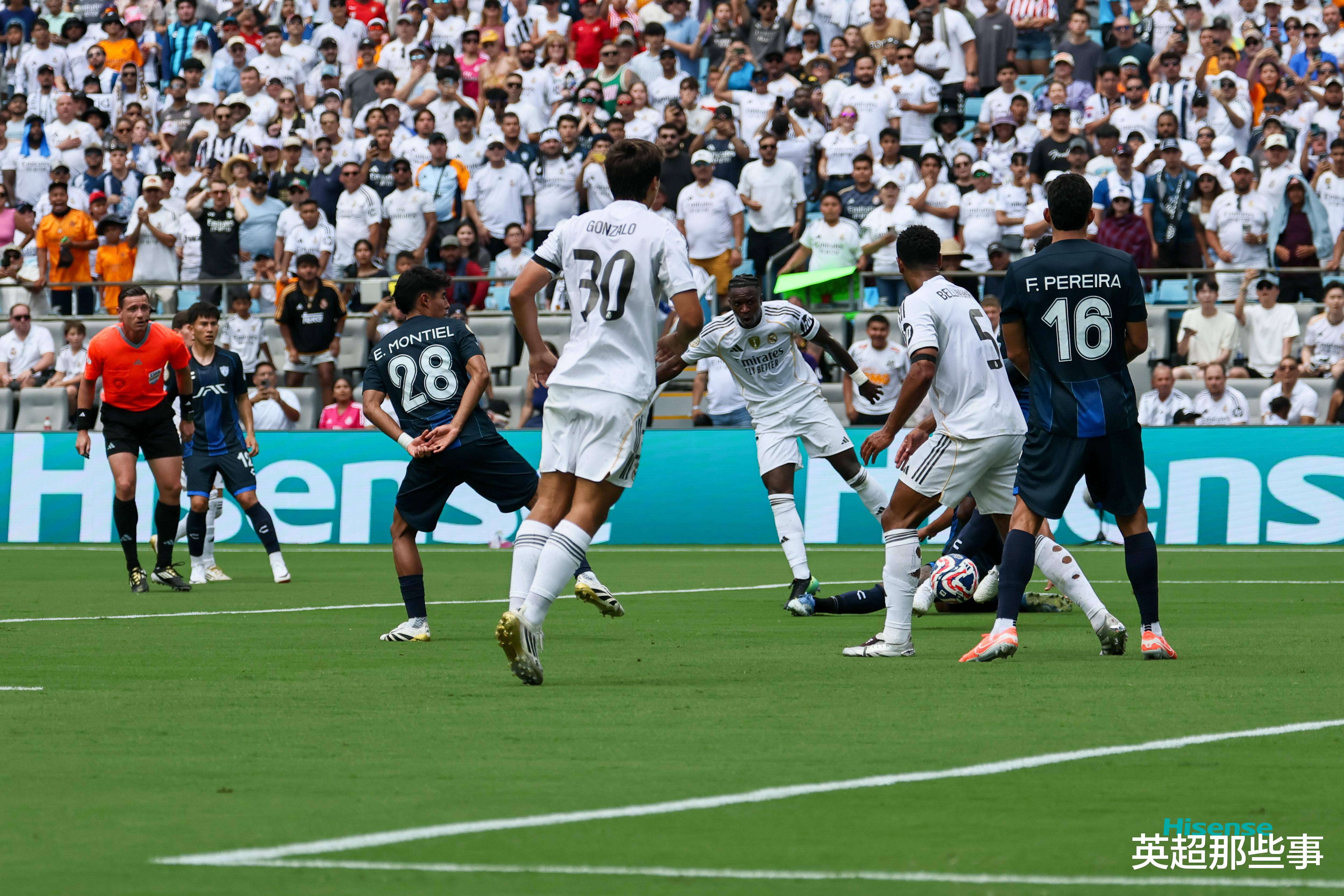 包含皇马逆转晋级，欧冠末轮燃爆全球球迷的词条