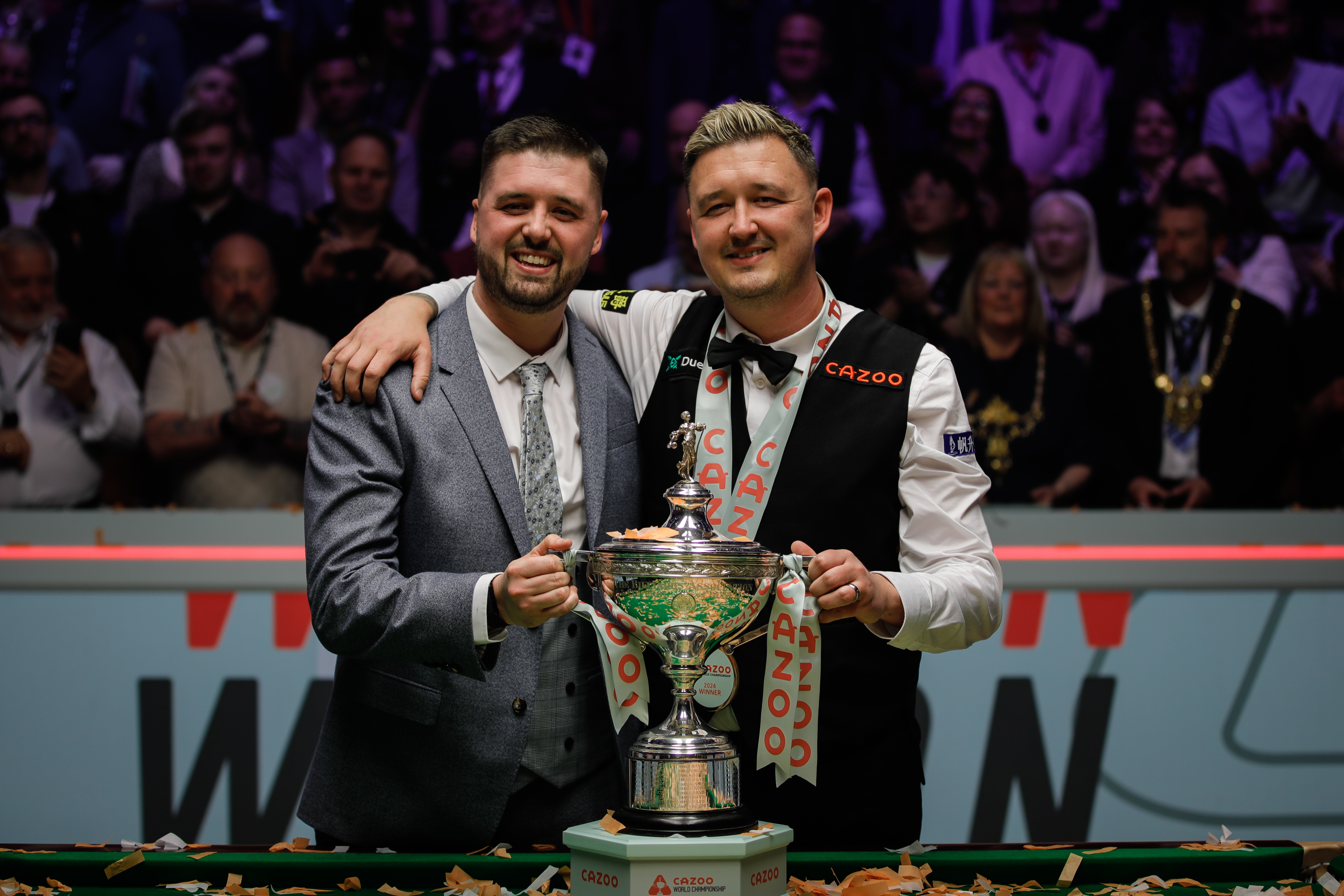 秋季联赛男生团队连胜收获冠军