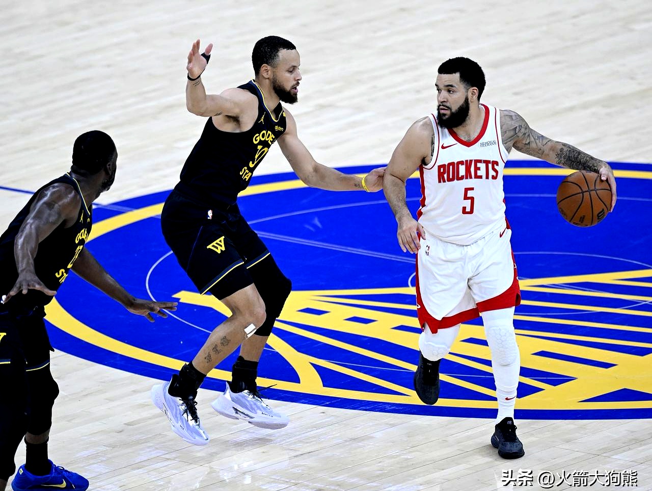 PG Soft Gaming-勇士队因伤缺阵，主帅紧急调整战术