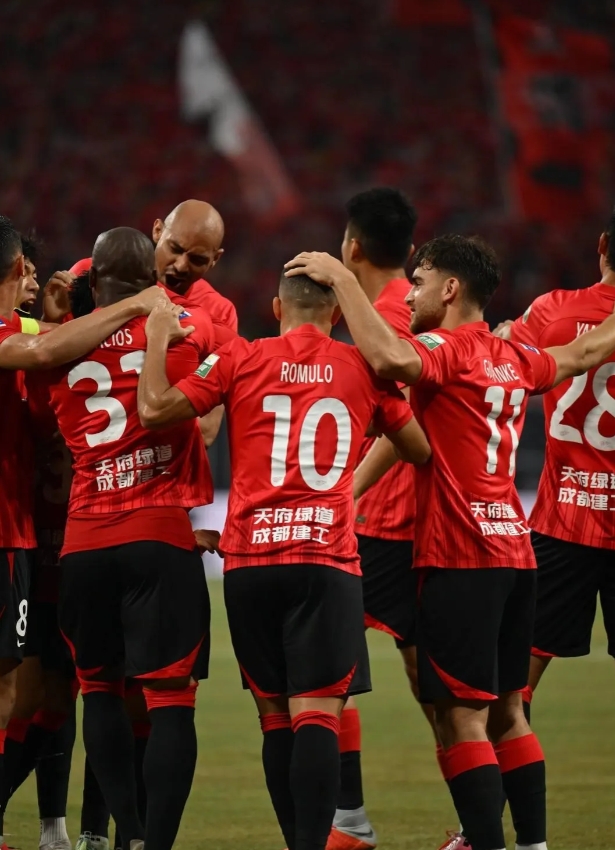 关于斯旺西主场取胜，升级形势一片大好的信息