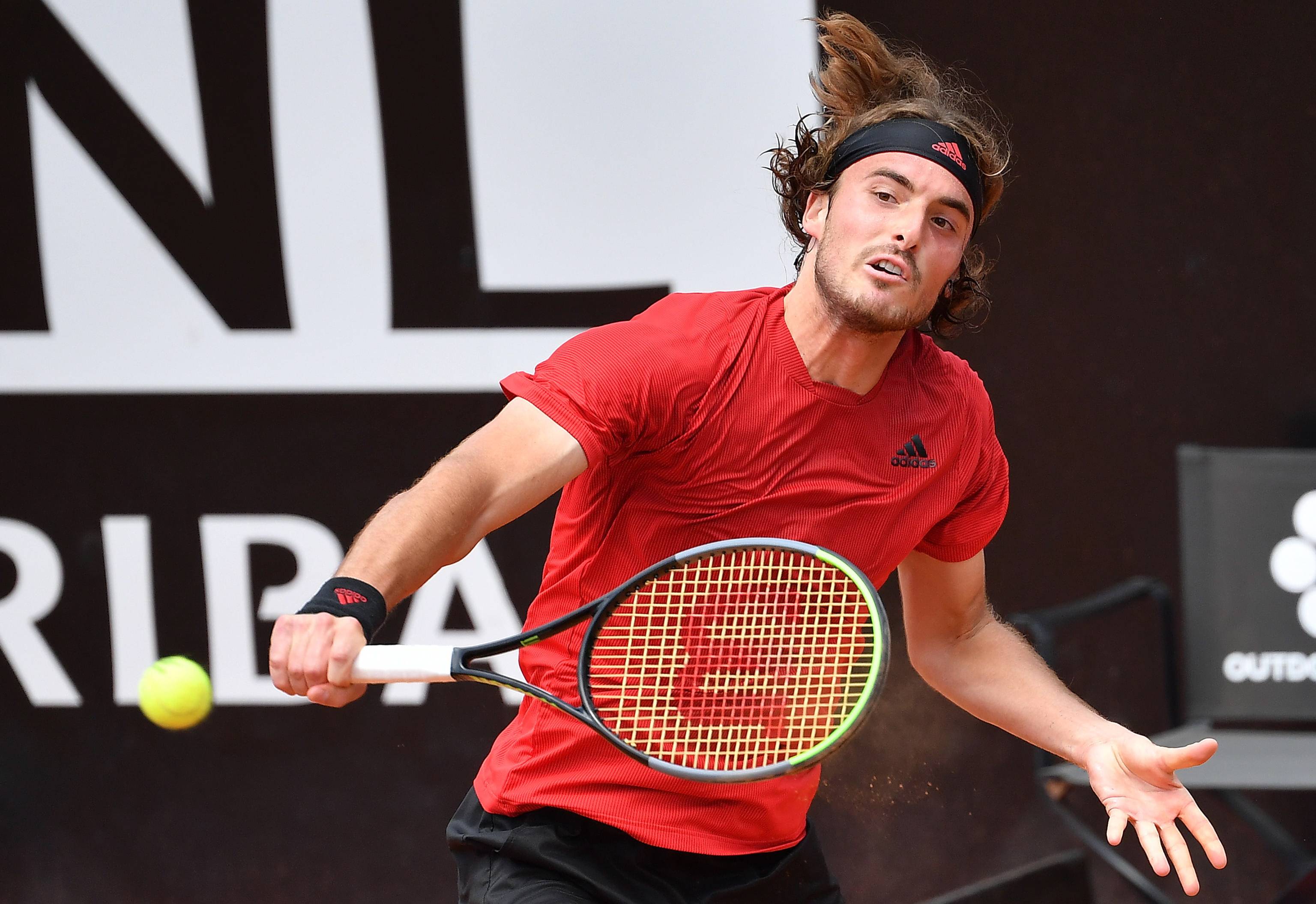 PG中国登录入口-包含美网轻取联合杯，西西帕斯统治全场的词条