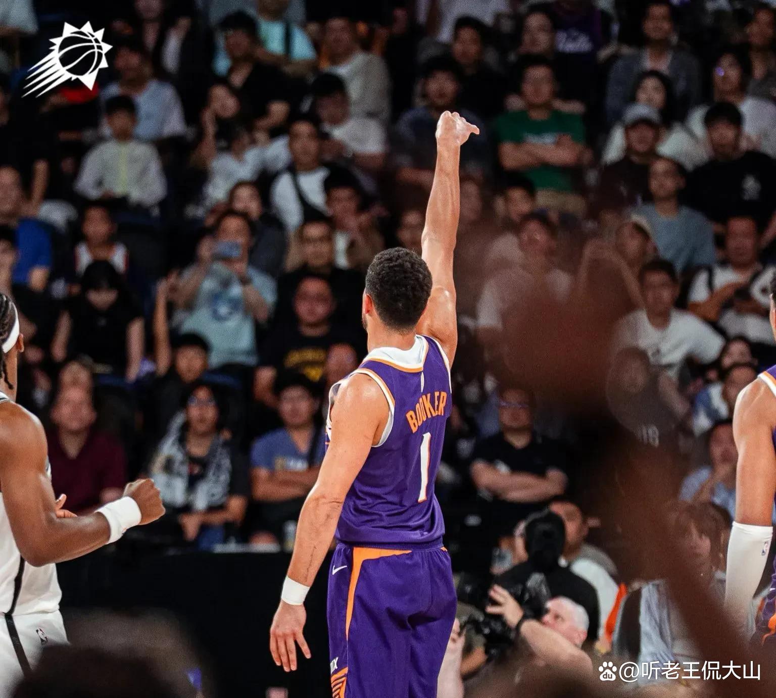 PG游戏APP-尼克斯轻取篮网，布克高光表现