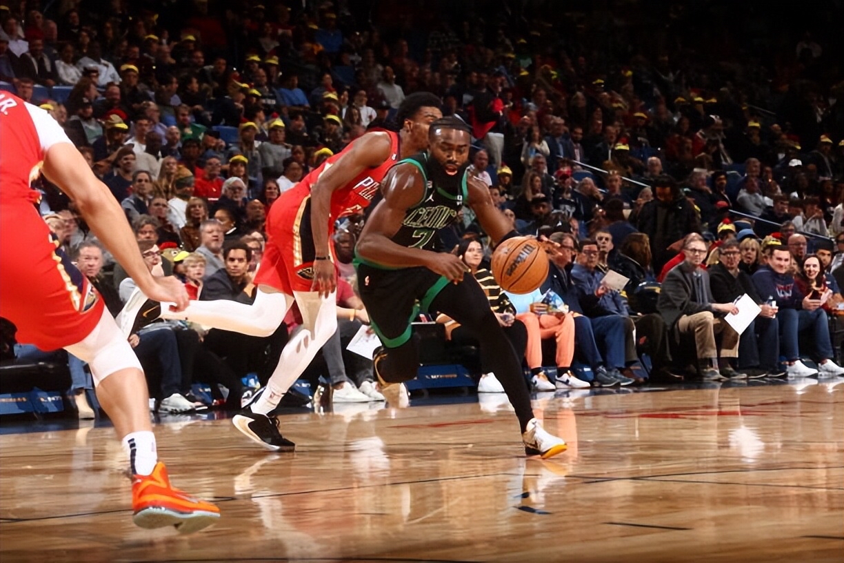 包含凯尔特人B队绝地反击加拿大男篮，布拉德利制霸全场的词条