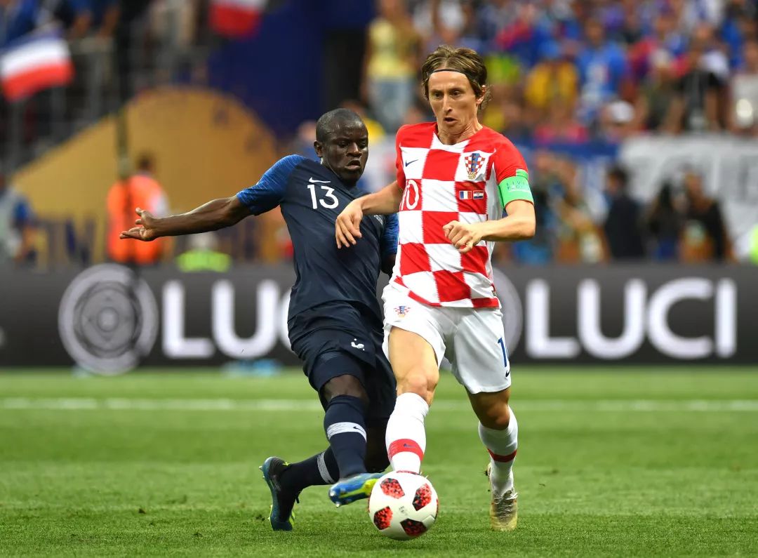 波兰绝杀丹麦,莫德里奇关键制胜 波兰绝杀丹麦,莫德里奇关键制胜