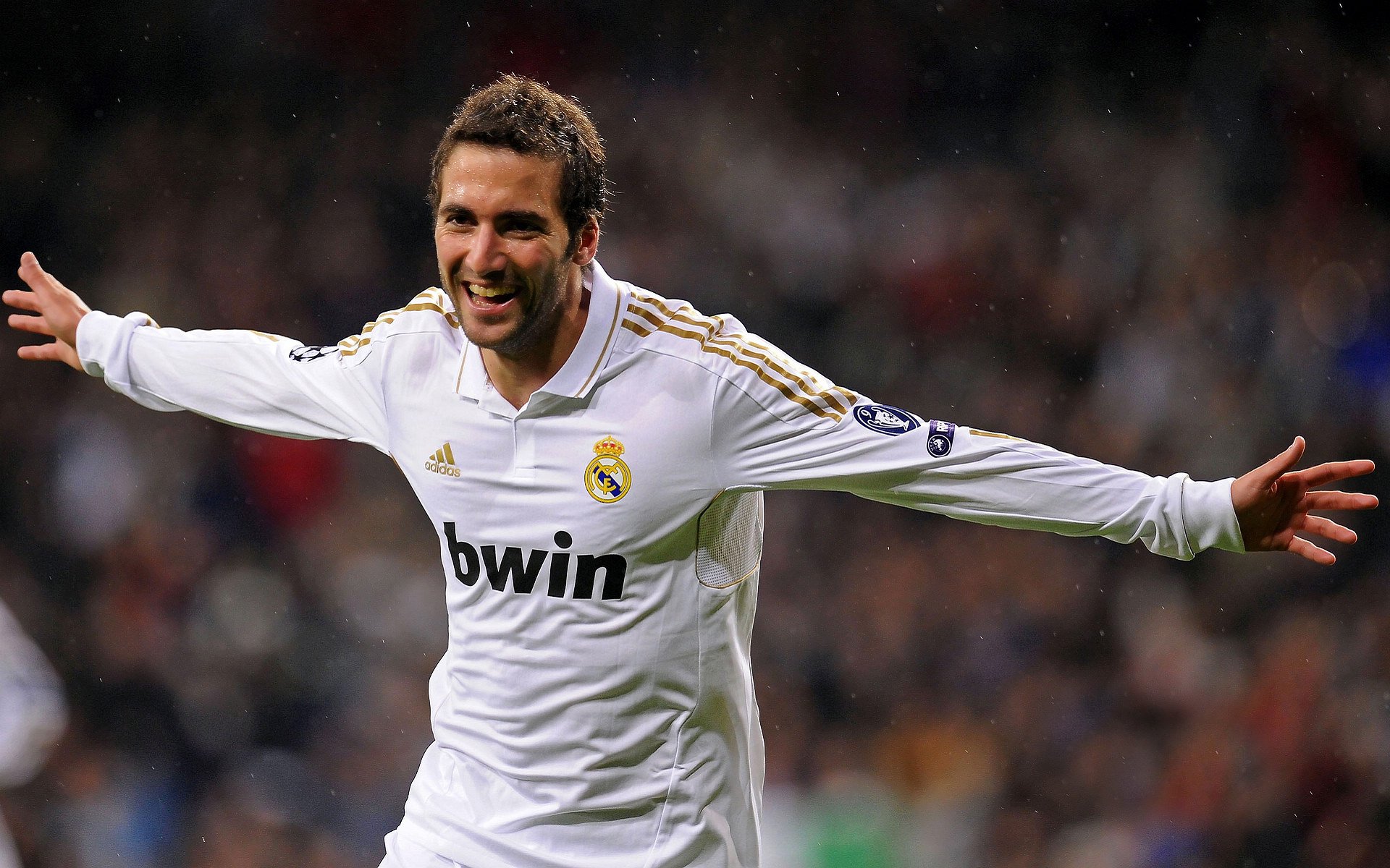 从威尔士到世界，阿劳霍的蜕变之路—2026世界杯接管比赛的序章