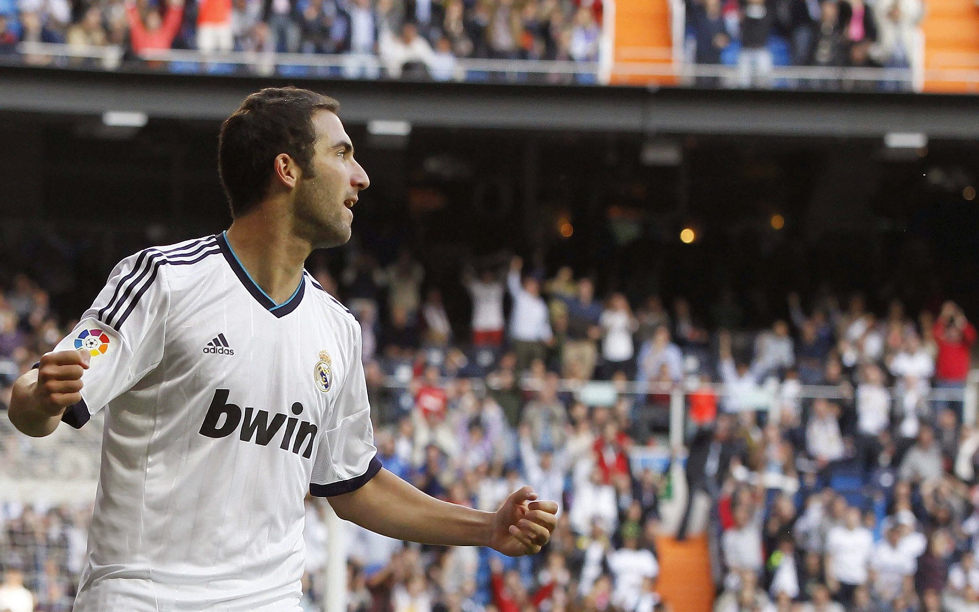 双城记,猛龙轻取热火之夜,乔治在意甲赛场接管比赛